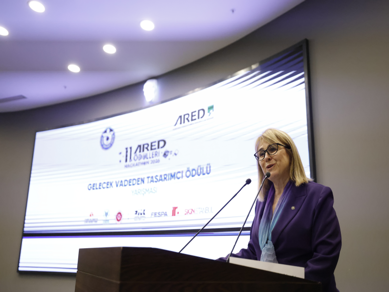 GELECEĞİN TASARIMCILARI İZMİR’İ YENİDEN YORUMLADI: ARED HACKATHON 2026 ŞAMPİYONLARINI BELİRLEDİ!
