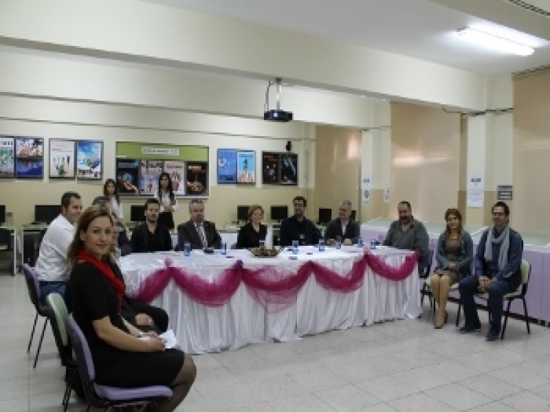 İzmir Ali Osman Konakçı Kız Teknik ve Meslek Lisesi’nde Danışma Kurulu Toplantısı Gerçekleştirildi